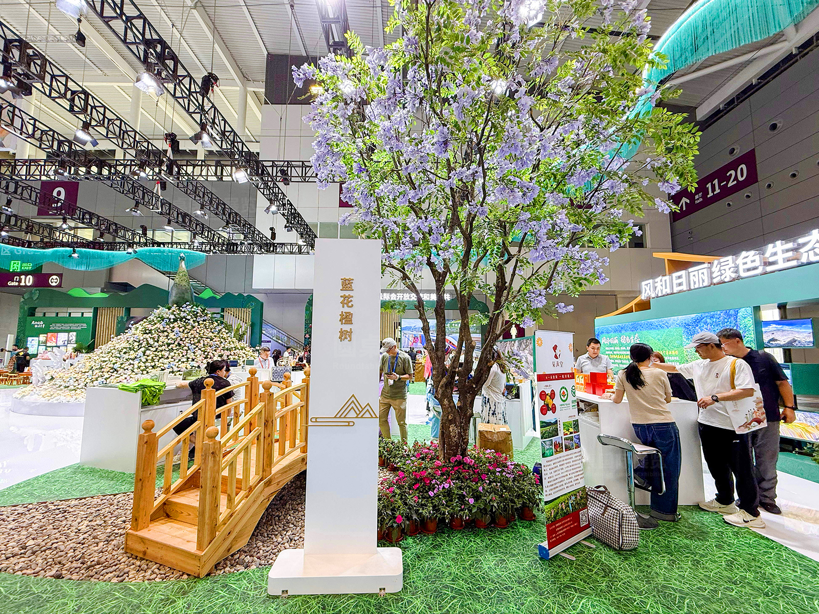 深圳文博会展台设计搭建现场效果图片 深圳文博会展台设计搭建现场效果图片