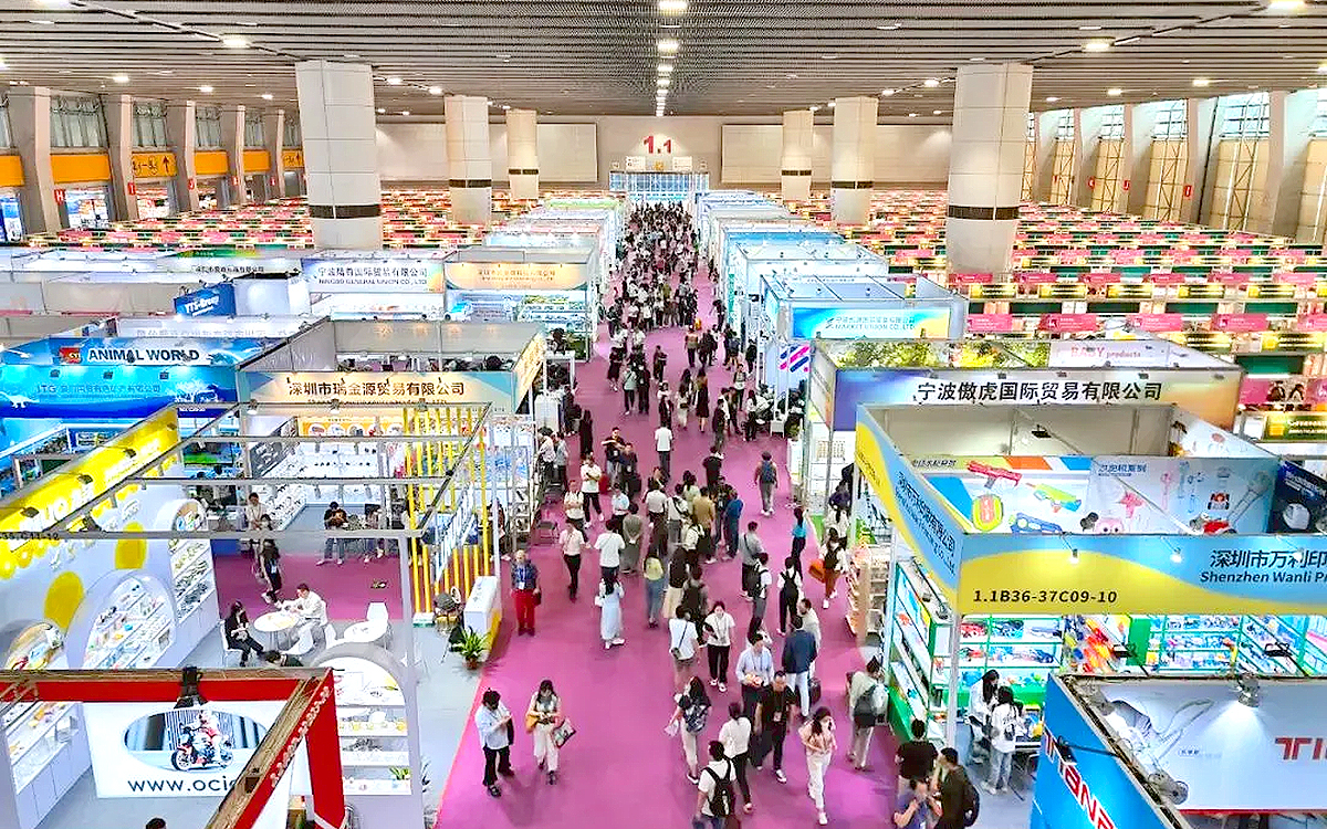 广交会展位装修公司让广交会展位装修震撼眼球并且吸引观众 广交会展位装修公司让广交会展位装修震撼眼球并且吸引观众