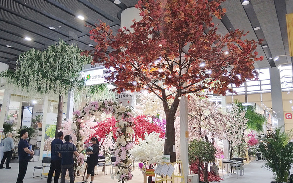 在展位设计及搭建中，物流运输的应急预案有哪些？