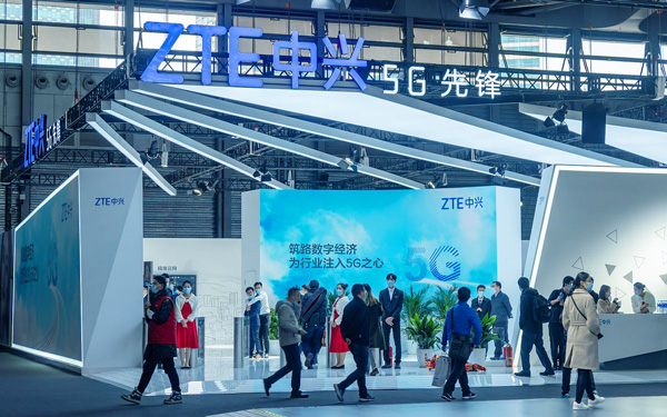 展会展台设计怎样运用色彩与光线调动用户的情绪？